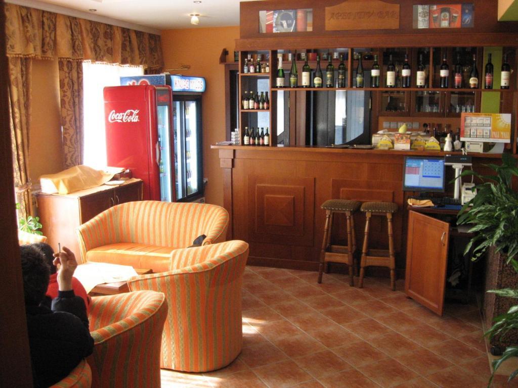 Hotel Vila Sunce Stara Pazova Buitenkant foto