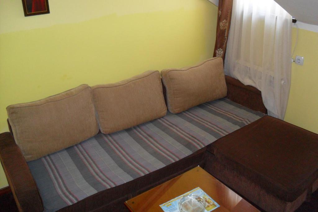 Hotel Vila Sunce Stara Pazova Kamer foto